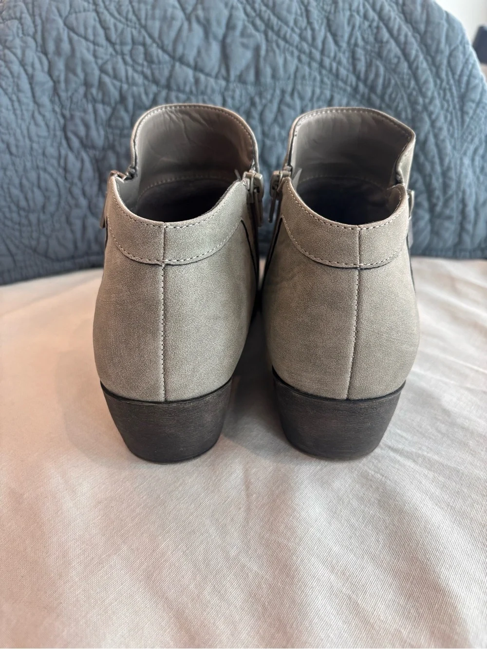 Maurices Gray Faux Suede Side Zip Ankle Booties Size 9 NWOT